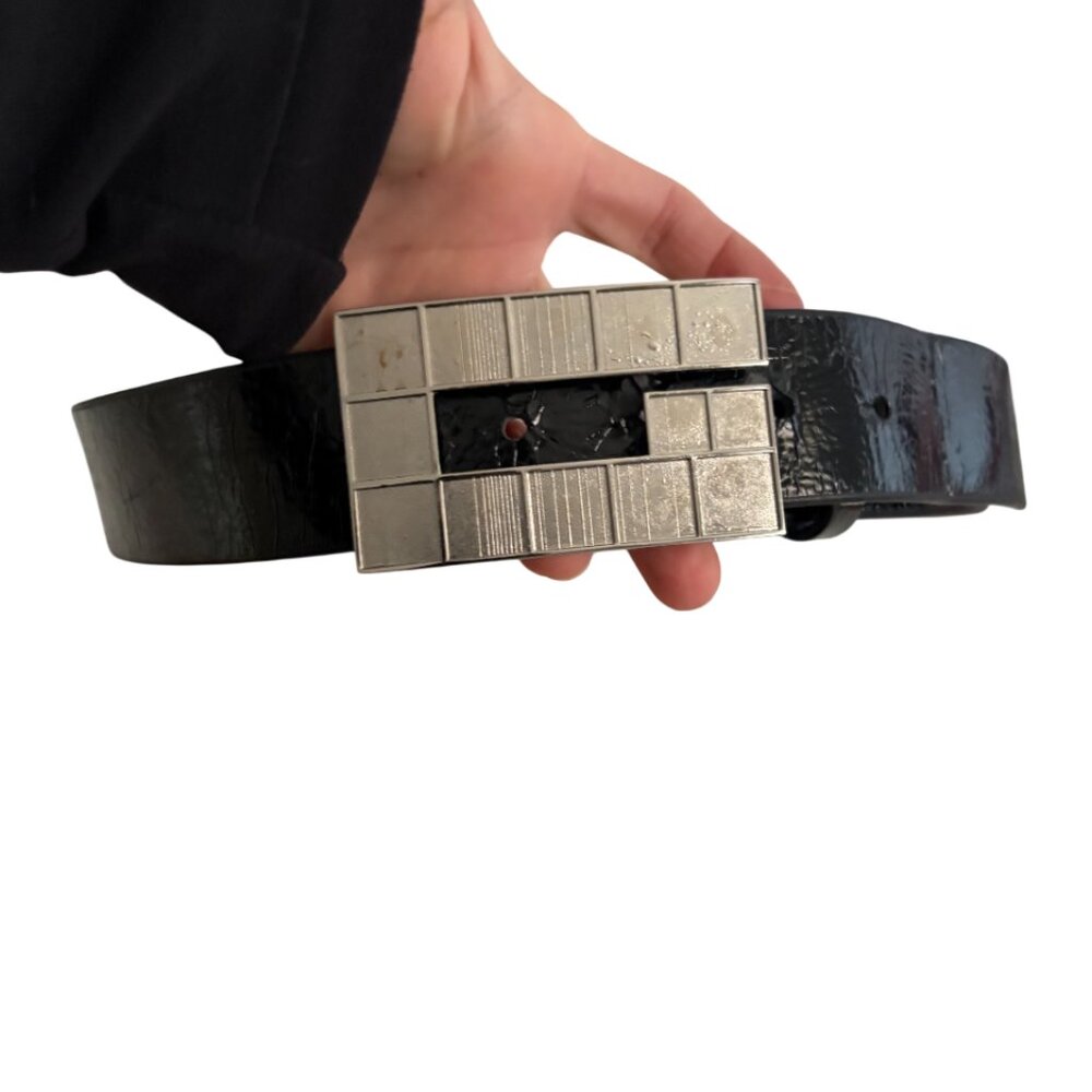 GUESS Vintage Y2K Black Pleather Belt with Silver G Buckle 30" Unisex🖤 ✨